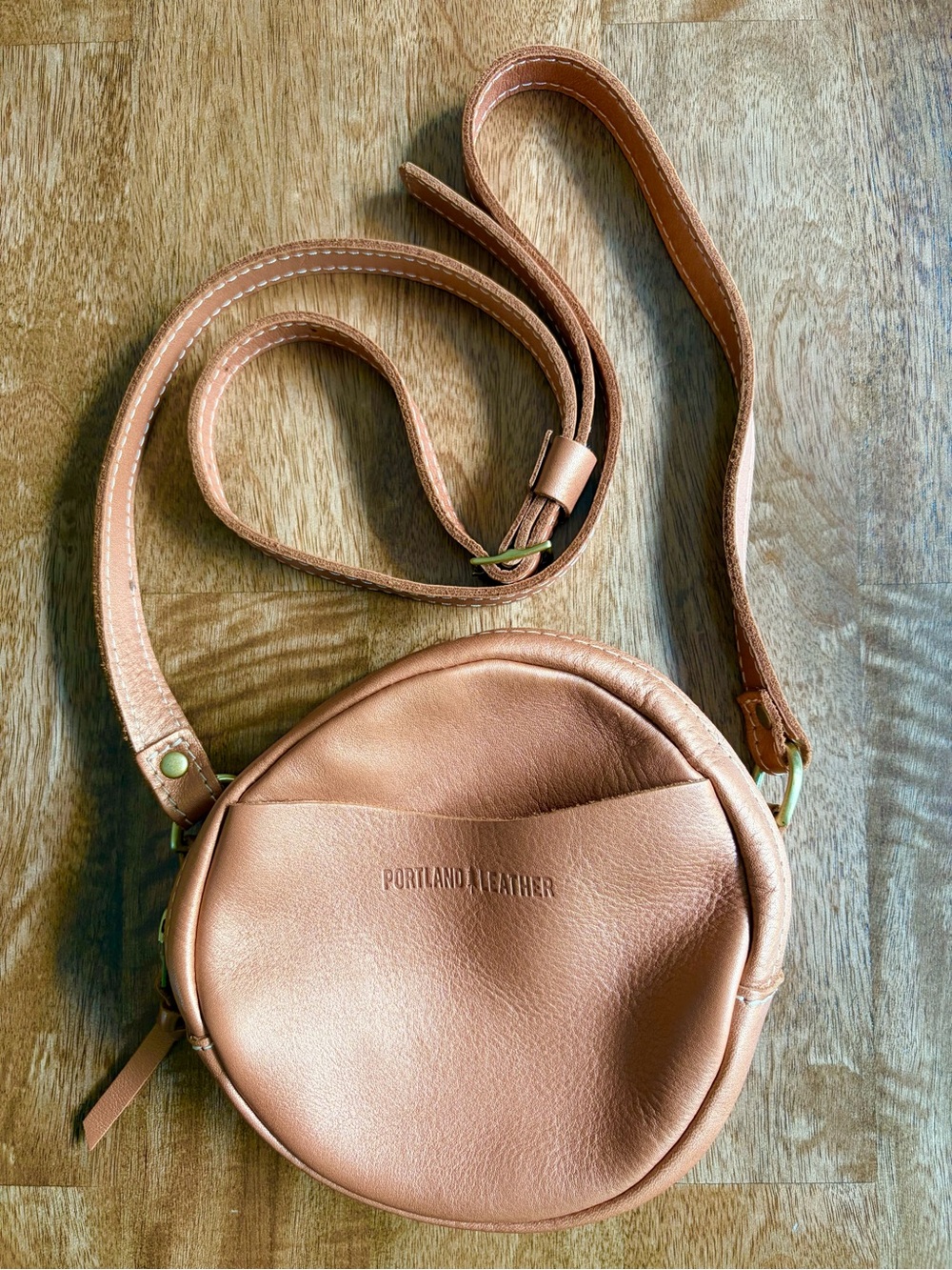 Portland Leather Goods Saddle Tan/Shimmer Round Crossbody (Like New)